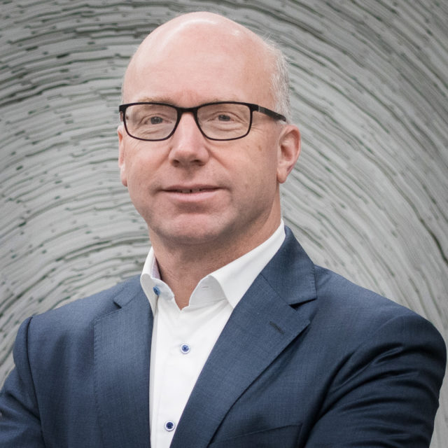 Foto: Porträt von Volker Hotop, Geschäftsführer der Frankfurter Societäts-Druckerei